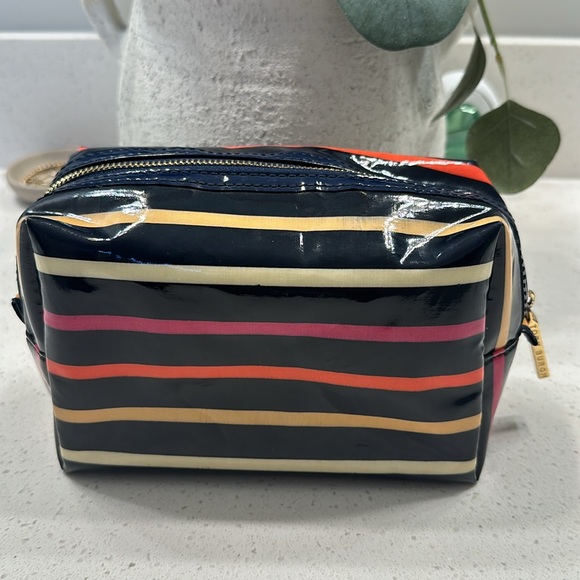 Tory Burch cosmetic bag - Picture 3 of 4